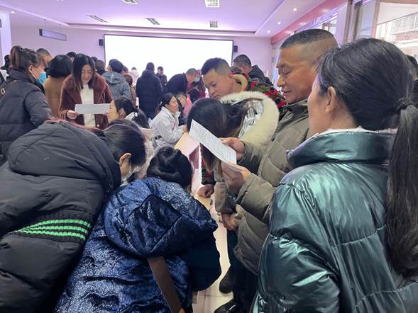 “春风行动”持续送岗，招聘现场“供需两旺”图片1
