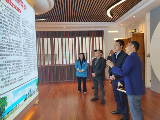 2023.5.8蒋局长,梁主任、市总工会副主席陈绍荣、市就业局局长喻瑶等领导调研遂宁经开区重点企业1